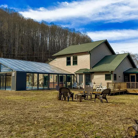 Meadow Creek Manor Vila